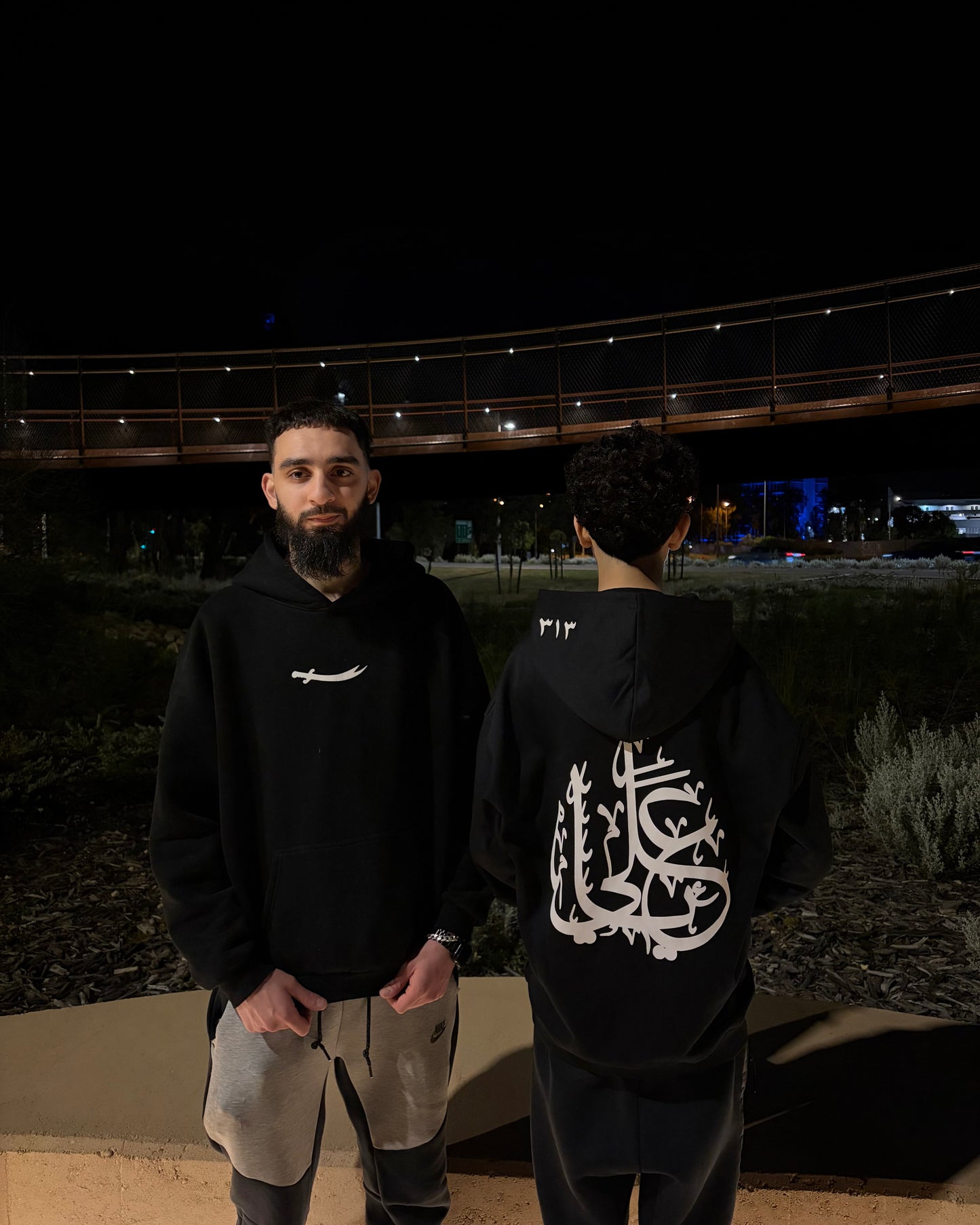 YA ALI OVERSIZED HOODIE